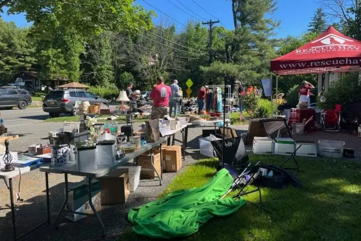 How to price garage sale items effectively.