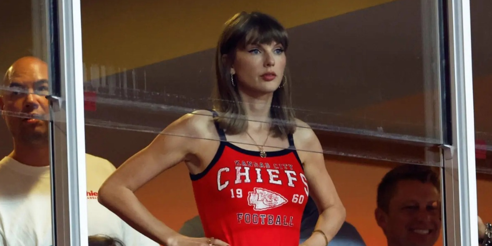 Taylor Swift Joins Emmys ‘SVU’ Parody While Cheering for Travis Kelce